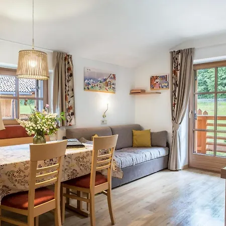 Apartment Schneewittchen Schlosshof Umes
